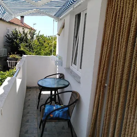 Apartmani Damir Kazija Pakostane Exterior photo