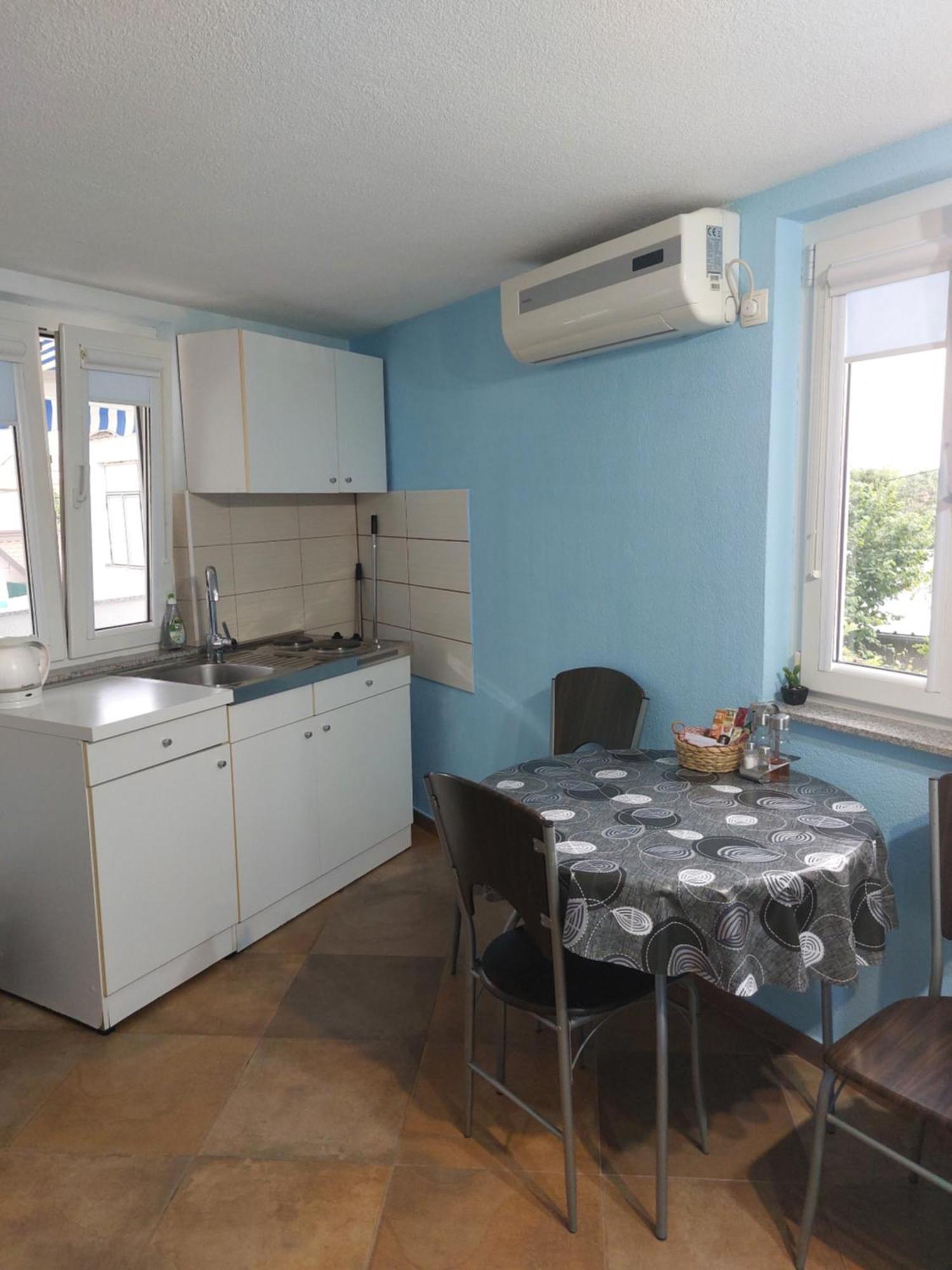 Apartment Damir Kazija Pakostane